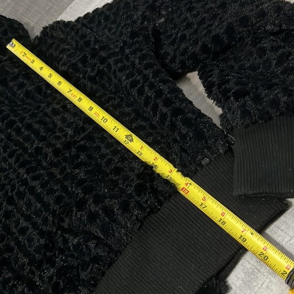 Faux Fur Wet Seal Cropped Zippered Jacket sz Large - Picture 8 of 10